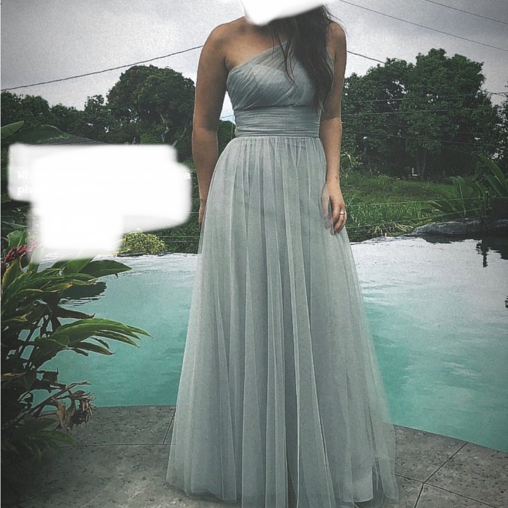 Bridesmaid dress. Size 4. Like new, worn once & dry cleaned